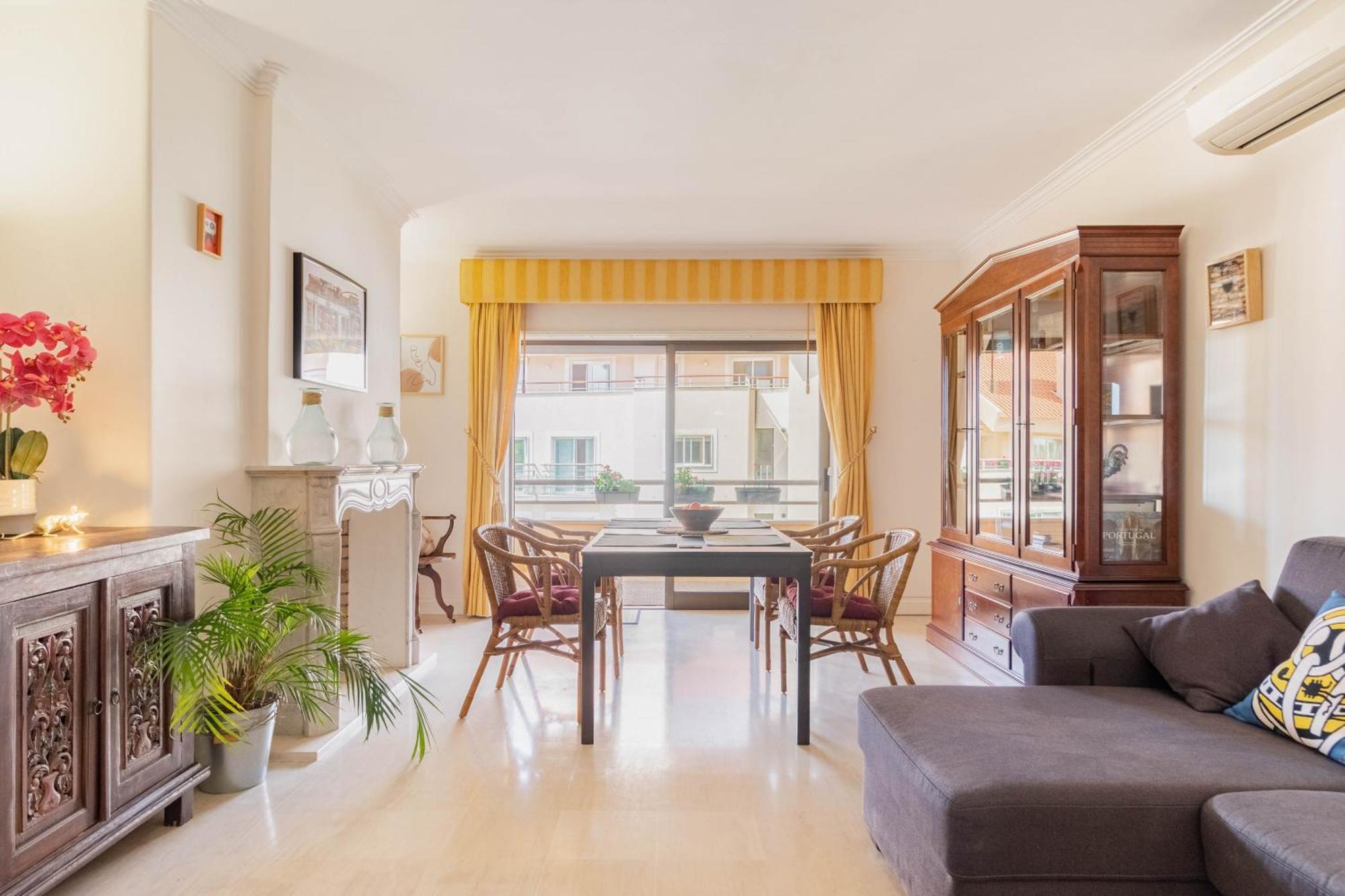 Central Cascais Apartment With Private Parking Εξωτερικό φωτογραφία