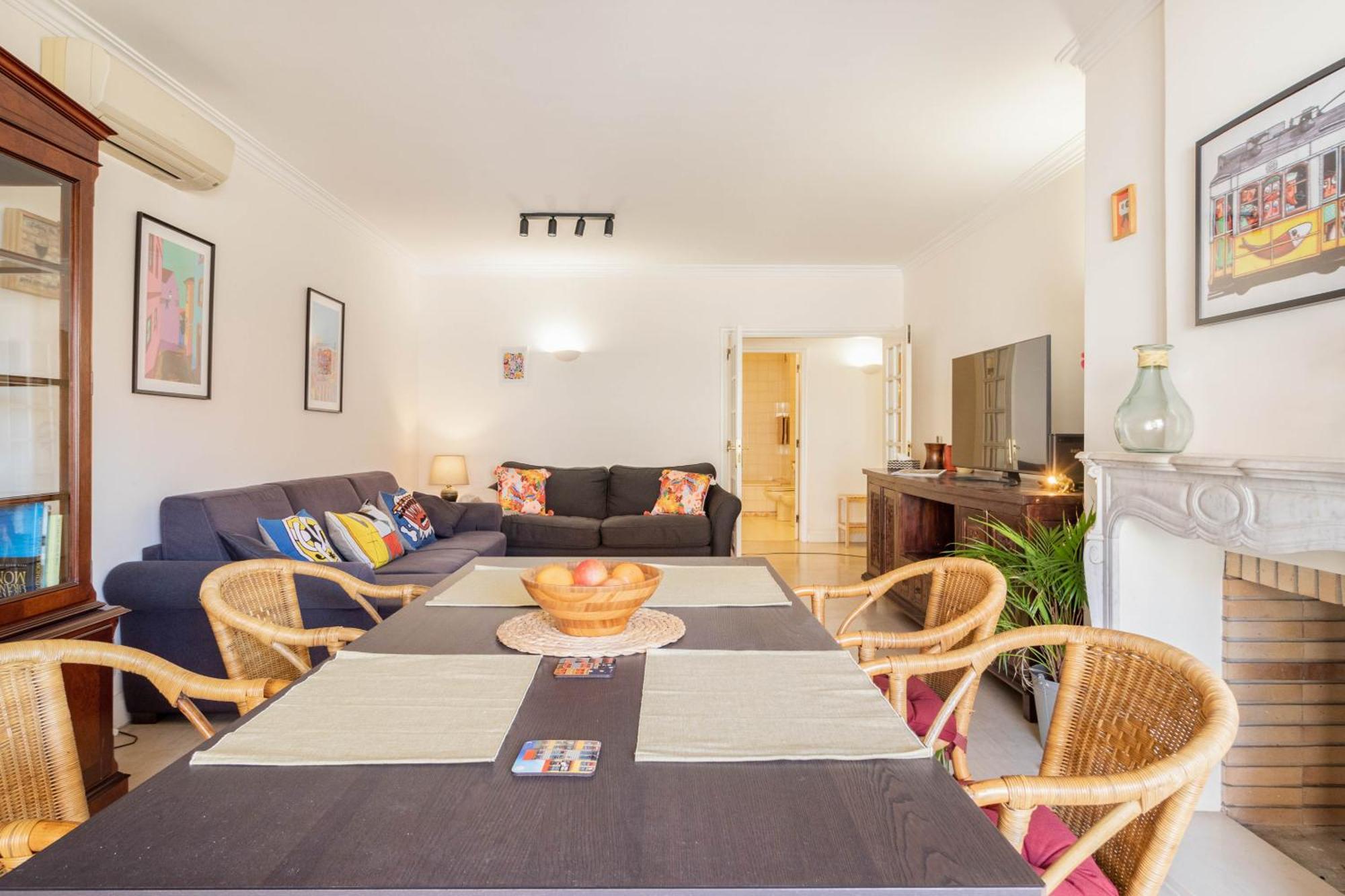 Central Cascais Apartment With Private Parking Εξωτερικό φωτογραφία