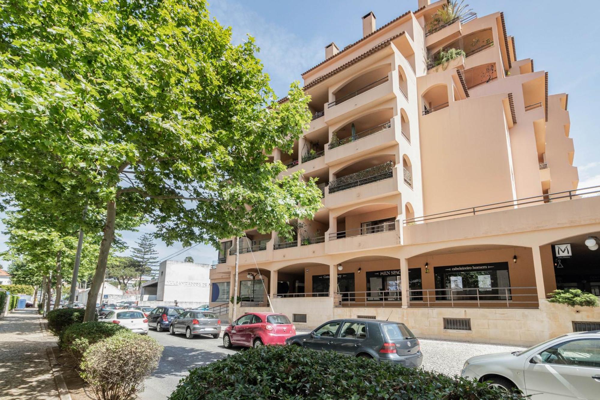 Central Cascais Apartment With Private Parking Εξωτερικό φωτογραφία